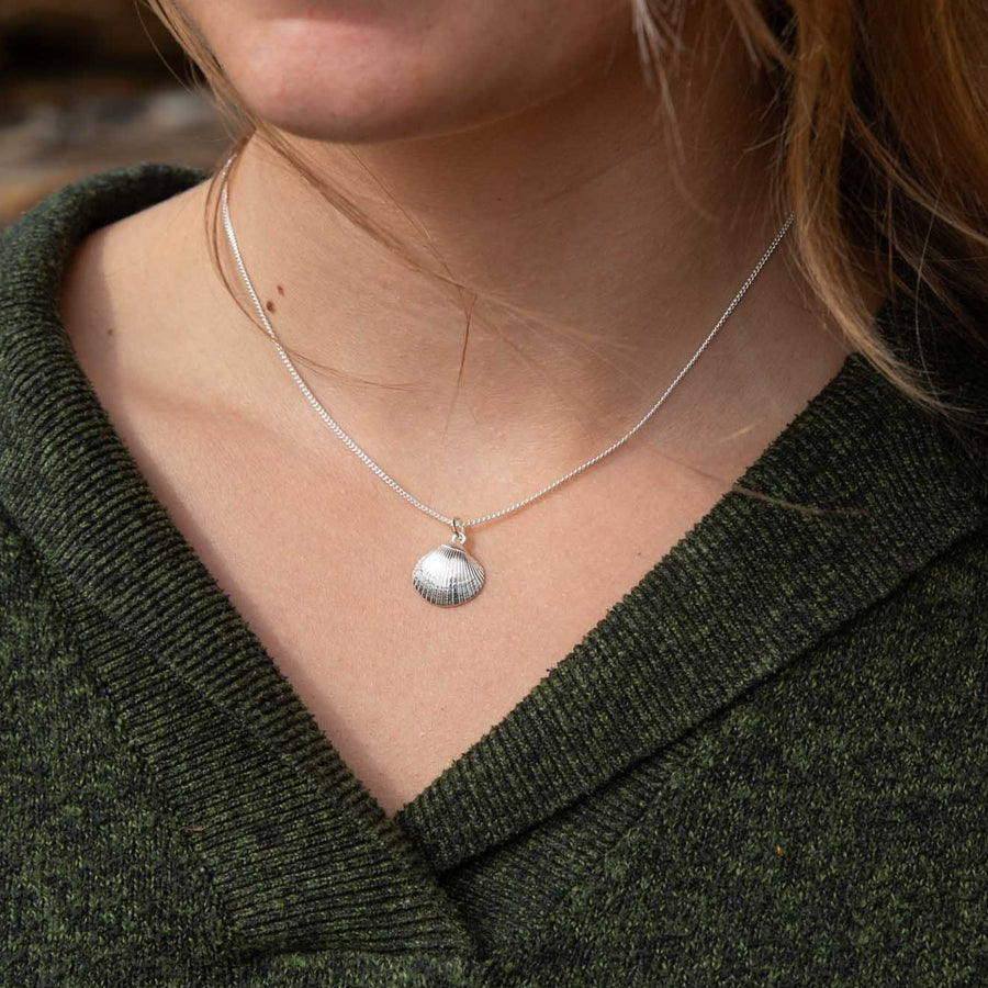 Small Silver Cockle Shell Pendant