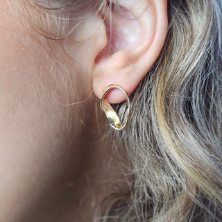 Glimmerings Gold Studs