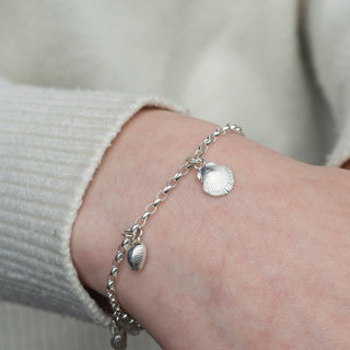 Peedie Shell Collector Charm Bracelet