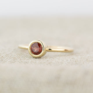 4mm Garnet Gold Andromeda Ring - Size J 1/2