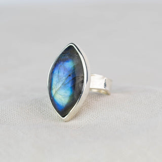 No.261 - One of a Kind Marquise Labradorite Ring - Size P