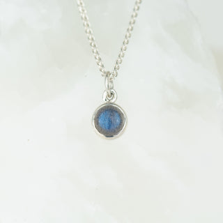 Labradorite Single Gemstone Pendant