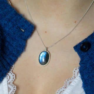 No. 913 - Silver Labradorite Pendant