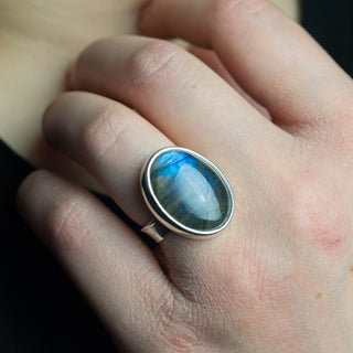 No.921 - One of a Kind Oval Labradorite Ring - Size N