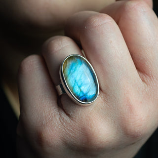 No.927 - One of a Kind Oval Labradorite Ring - Size N 1/2