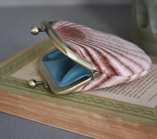 Handmade Velvet Sea Shell Kisslock Coin Purse