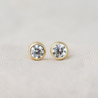 Emma - Ethical Diamond 9ct Gold Andromeda Stud Earrings