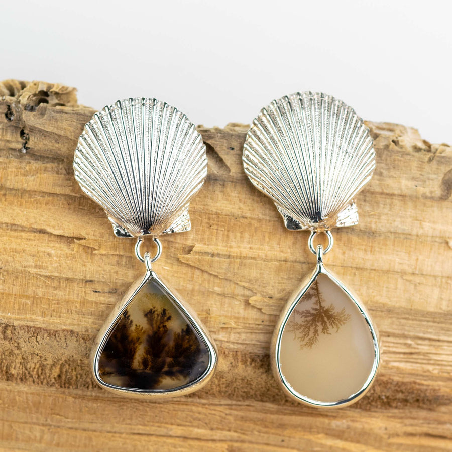 No.574 - Seaweed Scallop and Dendritic Agate Mismatched Drop Earrings