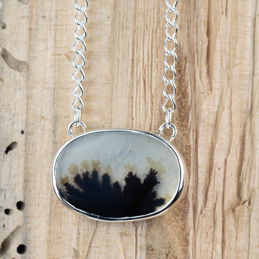 No. 679 - Silver Oval Dendritic Agate Necklet