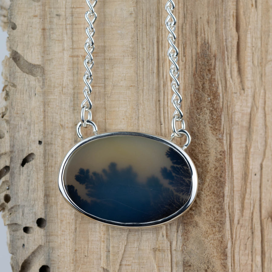 No. 676 - Silver Oval Dendritic Agate Necklet