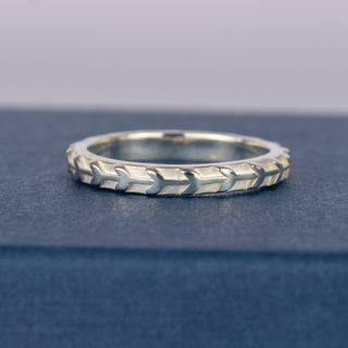Silver Vine Leaf Ring - Size J 1/2